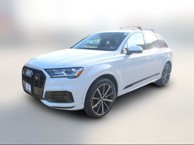 2022 Audi Q7 Premium Plus