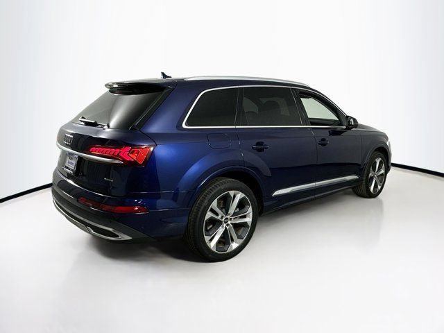 2022 Audi Q7 Premium Plus