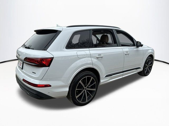 2022 Audi Q7 Premium Plus