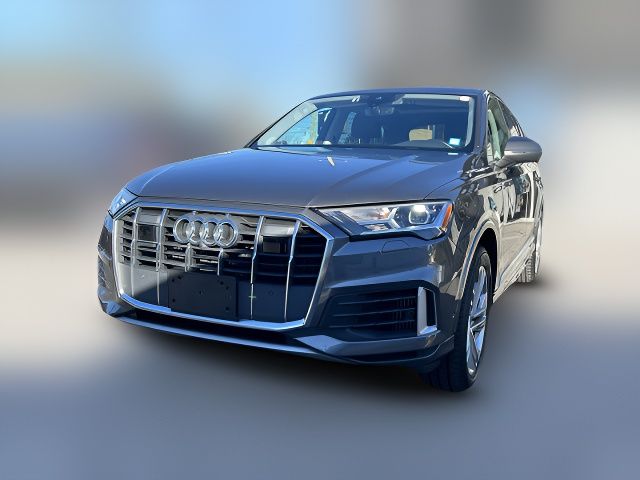 2022 Audi Q7 Premium Plus