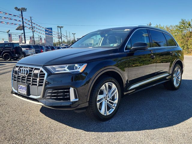 2022 Audi Q7 Premium Plus