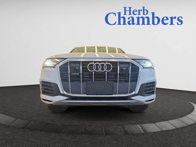 2022 Audi Q7 Premium Plus