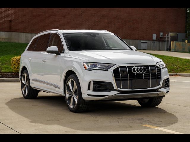 2022 Audi Q7 Premium Plus