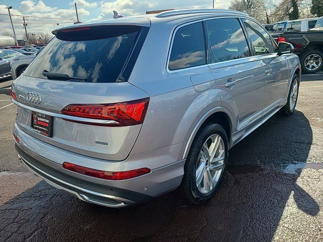 2022 Audi Q7 Premium Plus