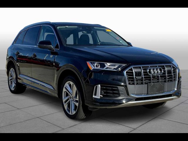 2022 Audi Q7 Premium Plus