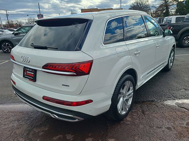 2022 Audi Q7 Premium Plus