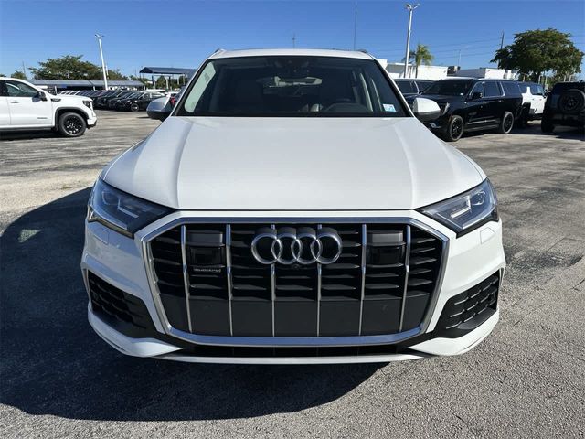 2022 Audi Q7 Premium Plus