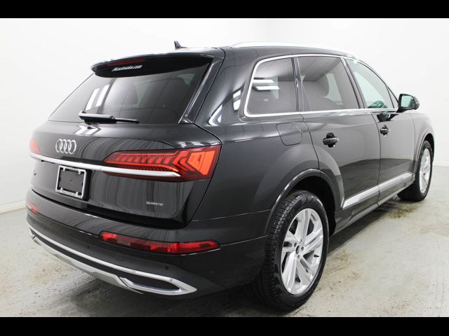 2022 Audi Q7 Premium Plus