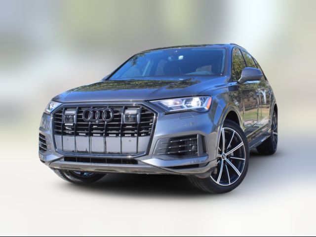 2022 Audi Q7 Premium Plus