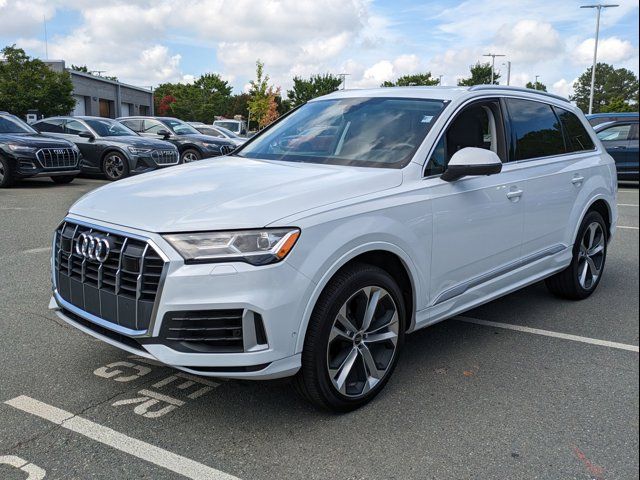 2022 Audi Q7 Premium Plus