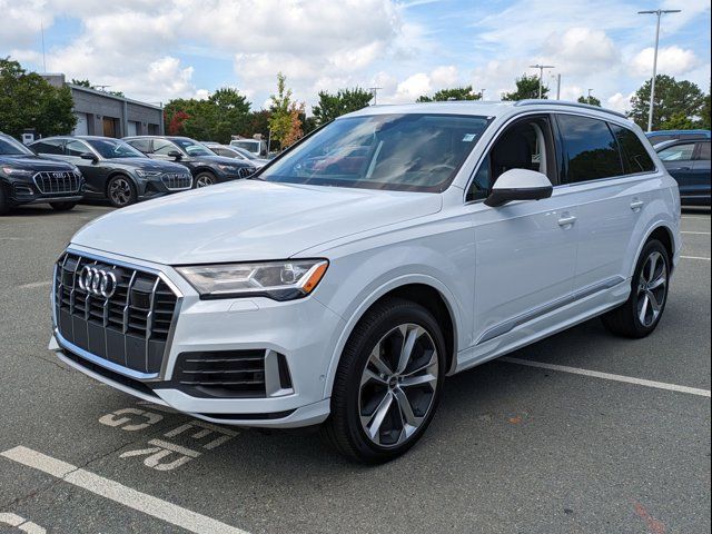 2022 Audi Q7 Premium Plus