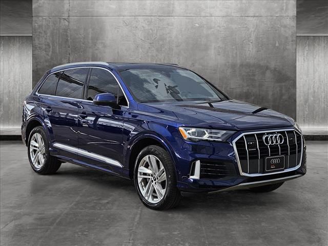 2022 Audi Q7 Premium Plus