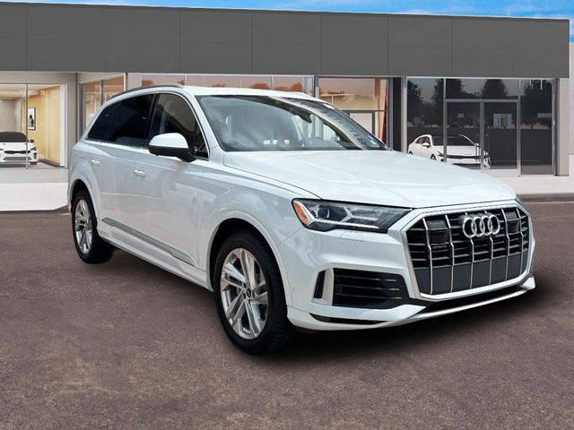 2022 Audi Q7 Premium Plus