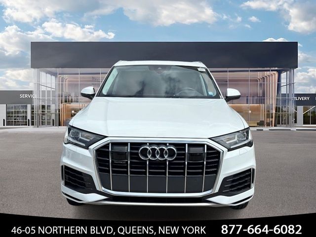 2022 Audi Q7 Premium Plus