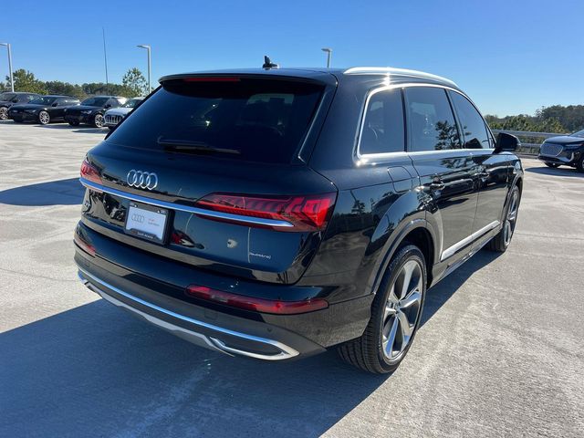2022 Audi Q7 Premium Plus