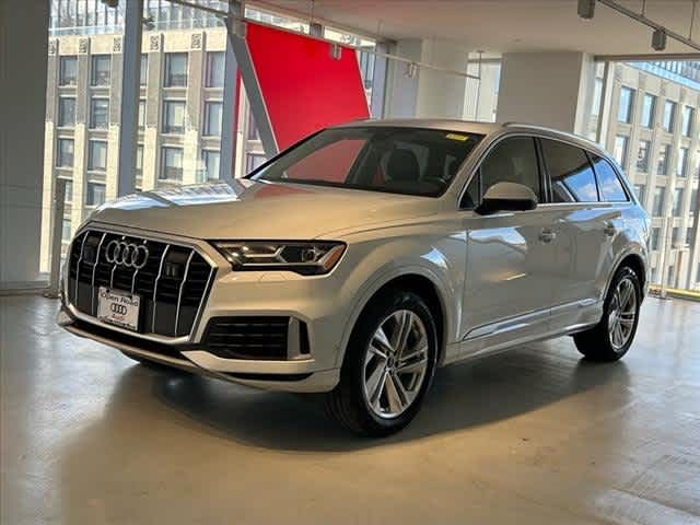 2022 Audi Q7 Premium Plus