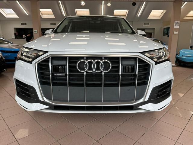 2022 Audi Q7 Premium Plus