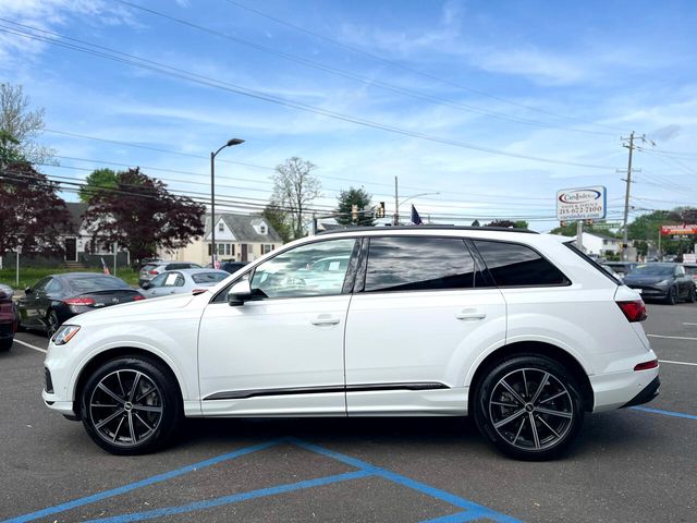 2022 Audi Q7 Premium Plus