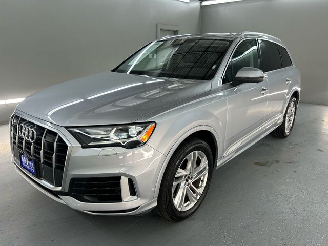 2022 Audi Q7 Premium Plus