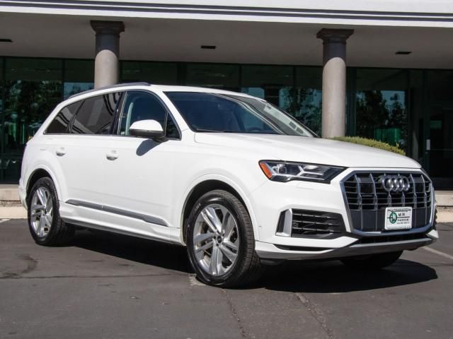 2022 Audi Q7 Premium Plus