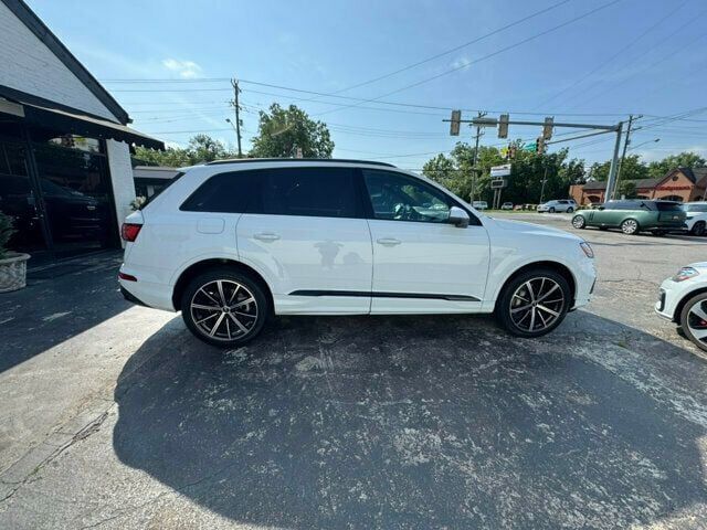 2022 Audi Q7 Premium Plus