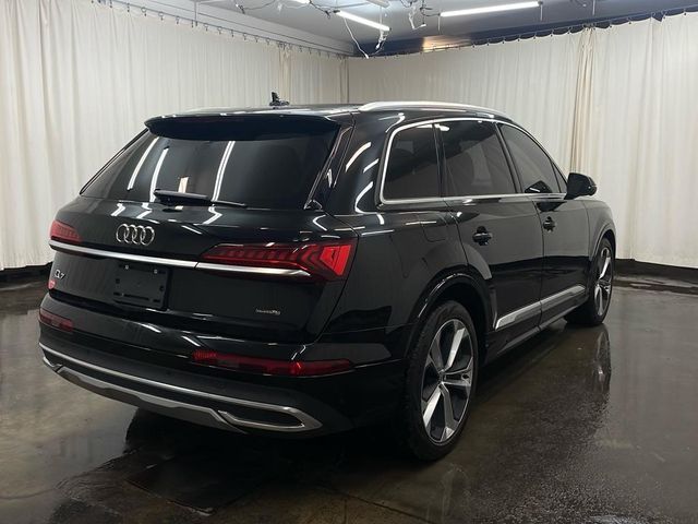2022 Audi Q7 Prestige
