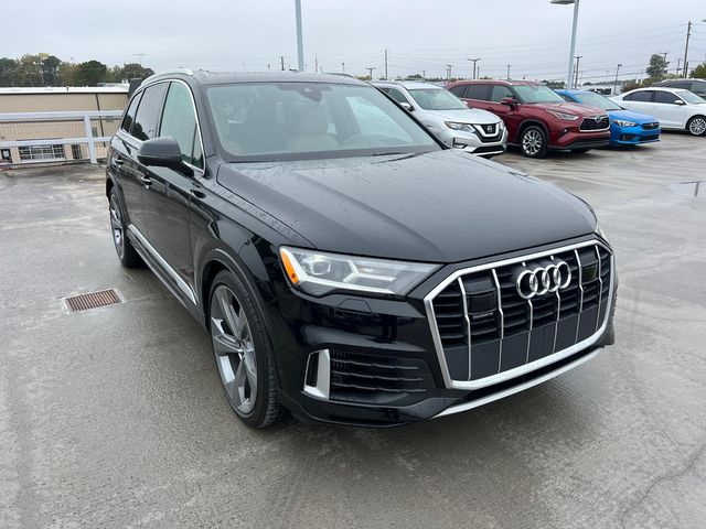 2022 Audi Q7 Prestige