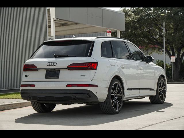 2022 Audi Q7 Prestige