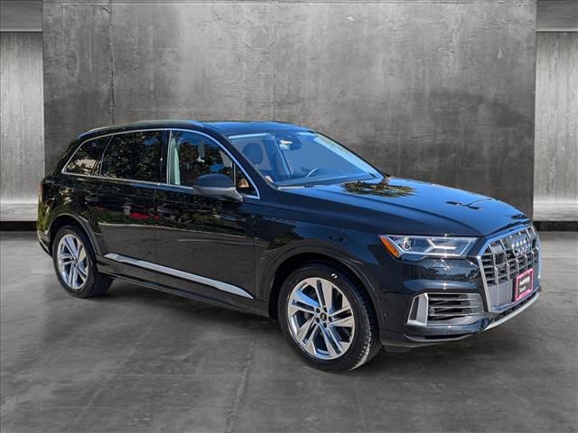 2022 Audi Q7 Prestige