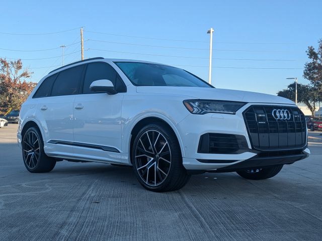 2022 Audi Q7 Prestige