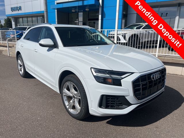 2022 Audi Q8 Premium