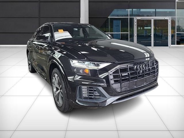 2022 Audi Q8 Premium