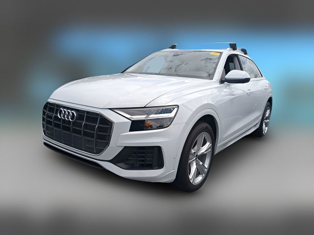 2022 Audi Q8 Premium