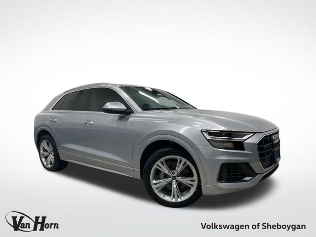 2022 Audi Q8 Premium