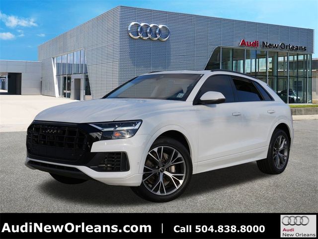 2022 Audi Q8 Premium