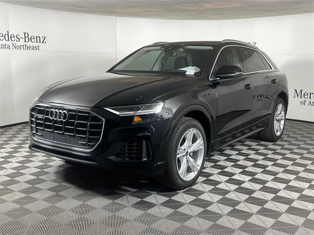 2022 Audi Q8 Premium