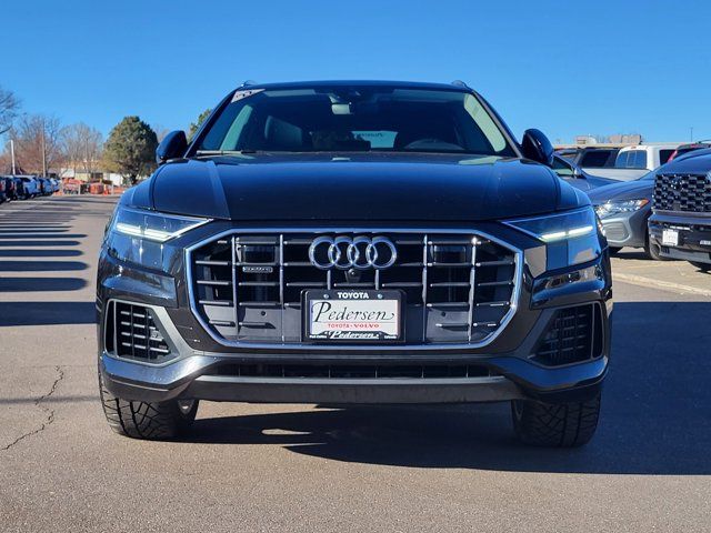 2022 Audi Q8 Premium Plus