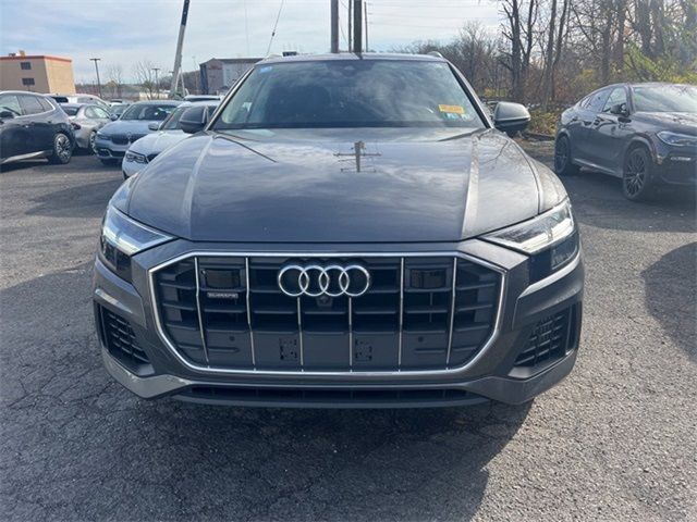 2022 Audi Q8 Premium Plus