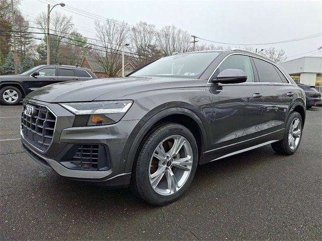 2022 Audi Q8 Premium Plus