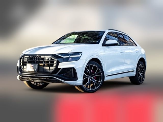 2022 Audi Q8 Premium Plus