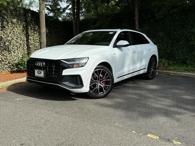 2022 Audi Q8 Premium Plus