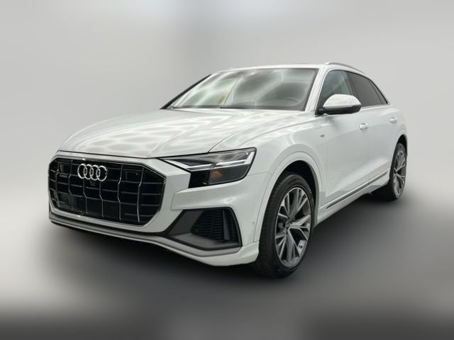 2022 Audi Q8 Premium Plus