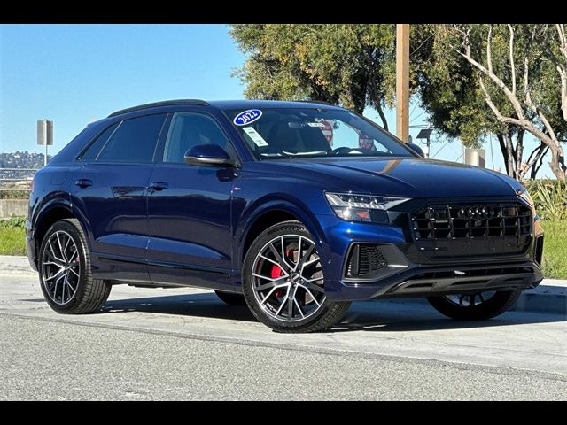 2022 Audi Q8 Premium Plus