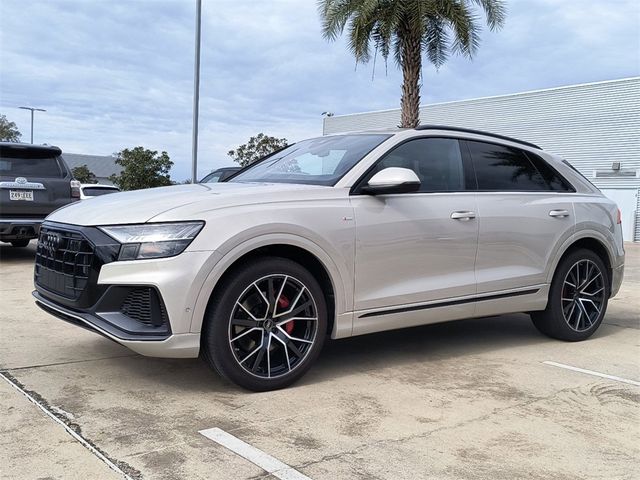 2022 Audi Q8 Prestige