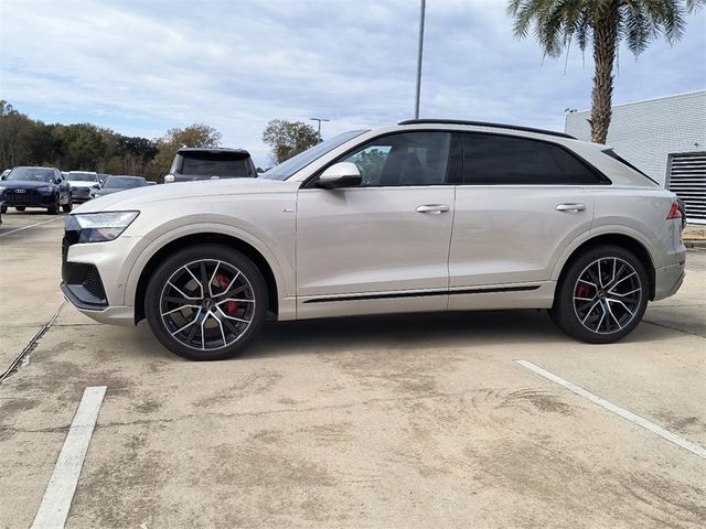 2022 Audi Q8 Prestige