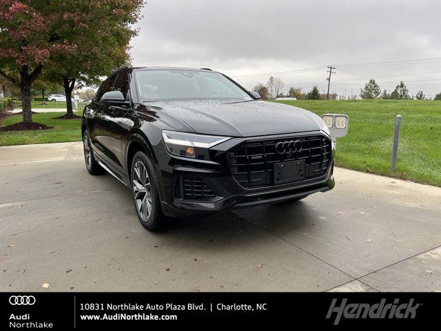 2022 Audi Q8 Premium