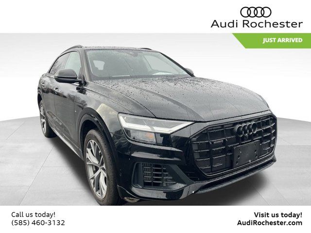 2022 Audi Q8 Premium