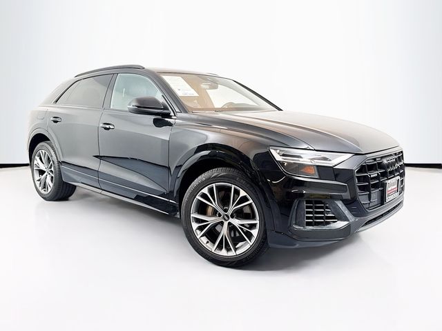 2022 Audi Q8 Premium