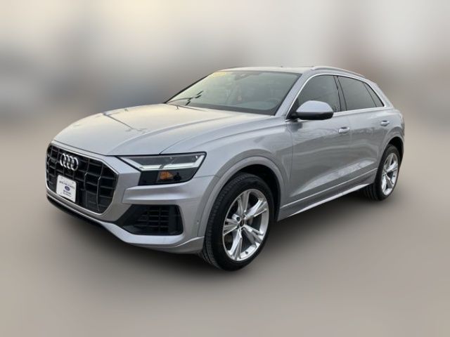 2022 Audi Q8 Premium