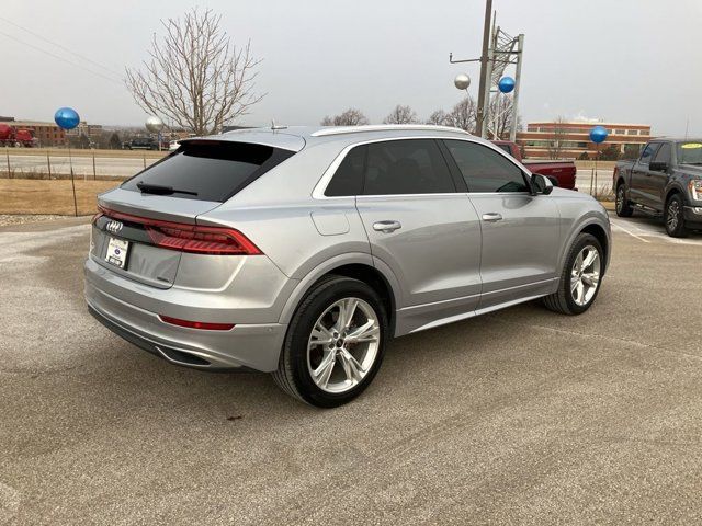 2022 Audi Q8 Premium